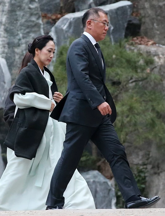 정의선 현대자동차그룹 회장과 아내 정지선 씨 / 이하 뉴스1