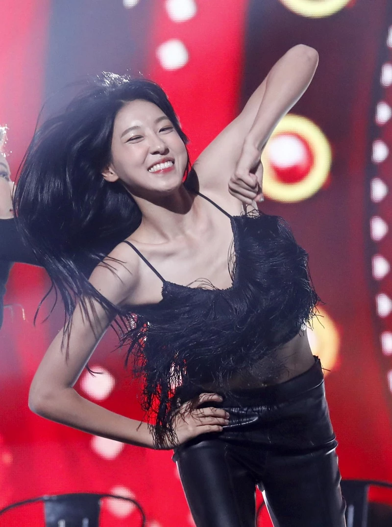 우희준이 2019년 7월 11일 오후 서울 경희대 평화의 전당에서 열린 ‘2019 미스코리아 선발대회’에서 화려한 공연을 선보이고 있다. /뉴스1