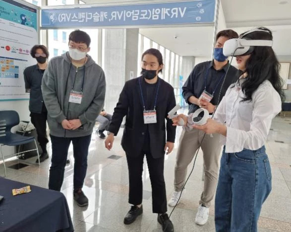 동서대학교 SW중심대학사업단은 AI와 빅데이터를 중심으로 한 융합교육을 실현하기 위한 ‘2022 동서 AI 언박싱’행사를 8일 동서대 UIT 6층 국제세미나실에서 개최했다. / 사진제공=동서대