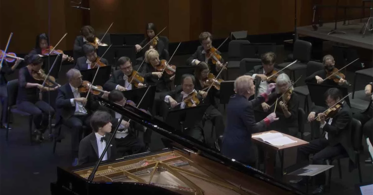 임윤찬이 라흐마니노프 피아노 협주곡 3번을 연주하고 있다. / ‘The Cliburn’ 유튜브 영상 캡처