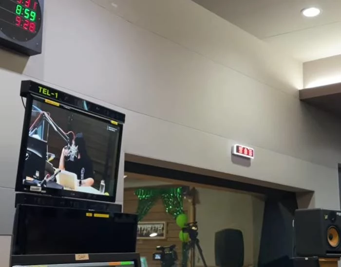 이하 '4시엔 윤도현입니다' 공식 인스타그램