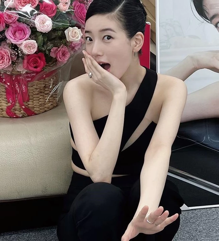 사진을 확대했다