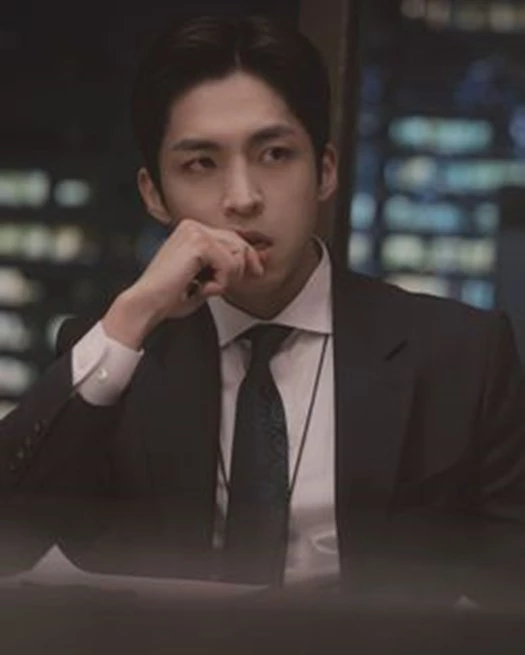 권민우 / 이상한 변호사 우영우 공식 홈페이지