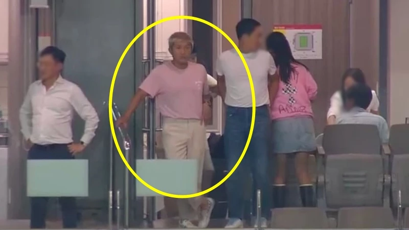 중계 화면에 잠깐 등장한 조세호 / 쿠팡플레이