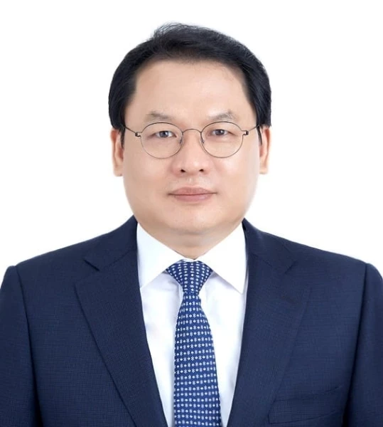 김건희 여사 팬클럽 '건희사랑' 회장 강신업 변호사 / 강신업 페이스북