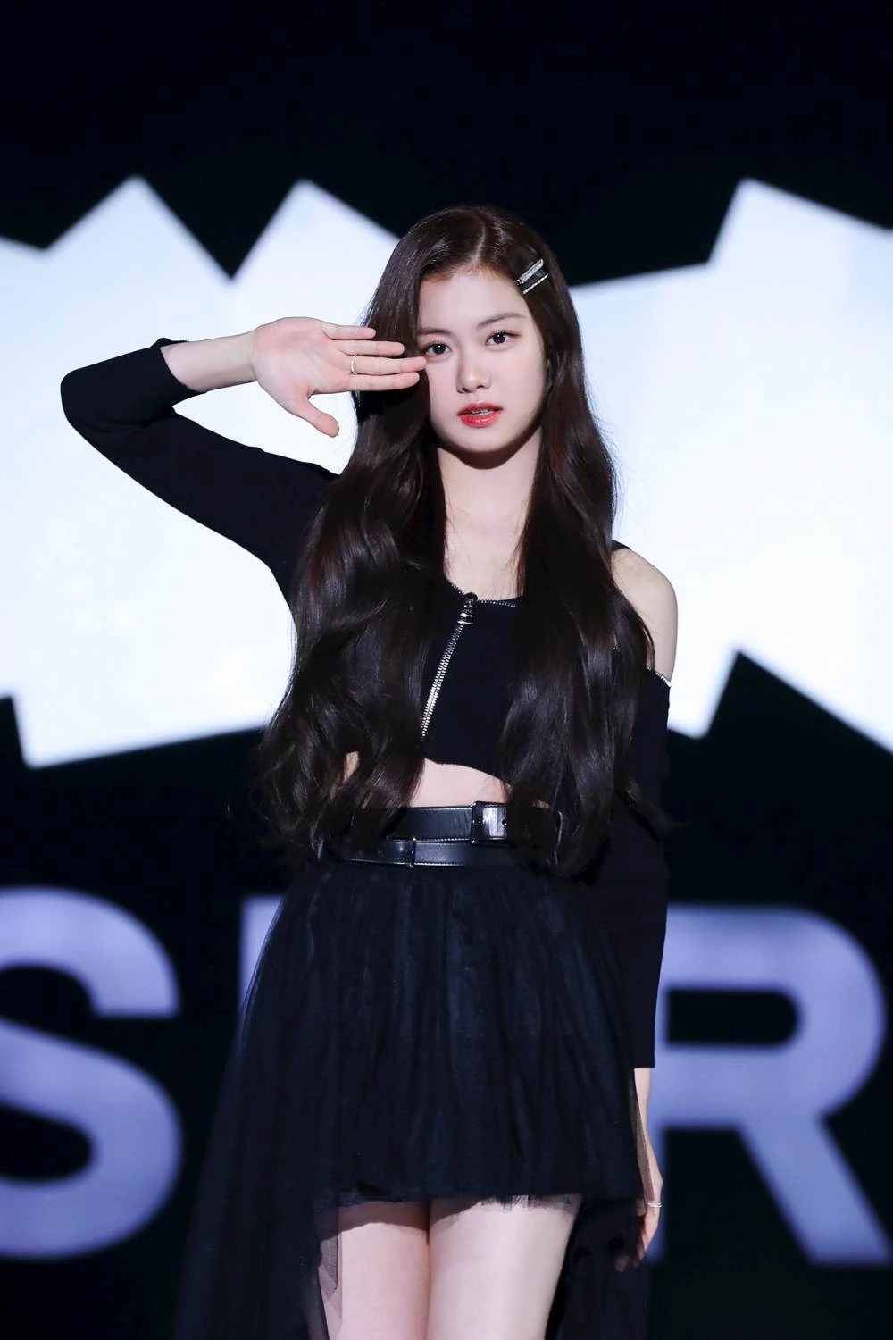7월 20일 르세라핌 탈퇴를 발표한 김가람