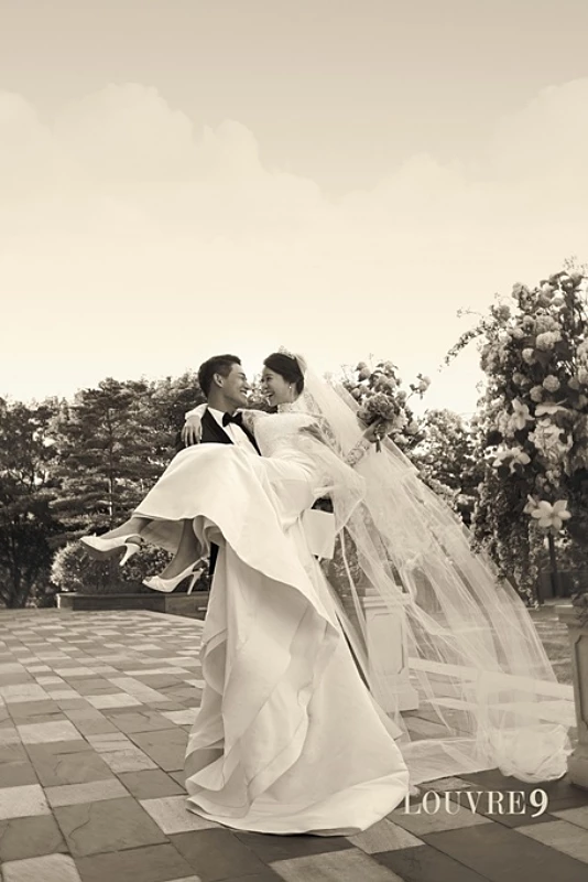 이하 백지영-정석원 부부 웨딩사진 / 이하 WS엔터테인먼트(루브르네프 스튜디오) 제공