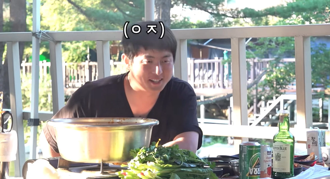 “너 썸녀 없어?” 취기 오른 기안, 29금 토크로 이시언 당황하게 만들었다 (사진)