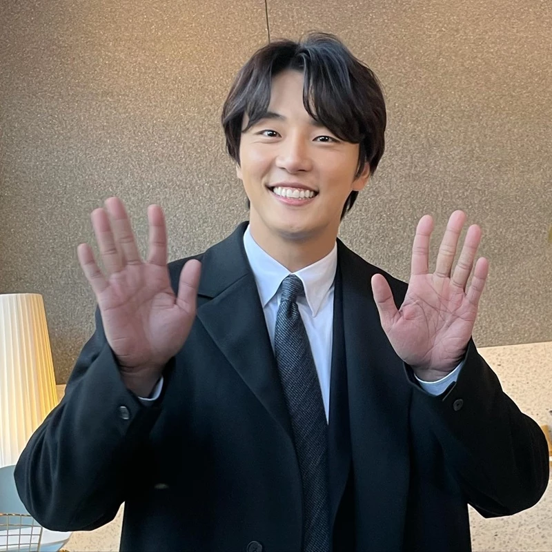 윤시윤 인스타그램