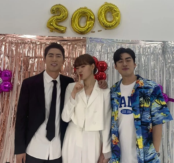 왼쪽부터 김원훈, 엄지윤, 조진세
