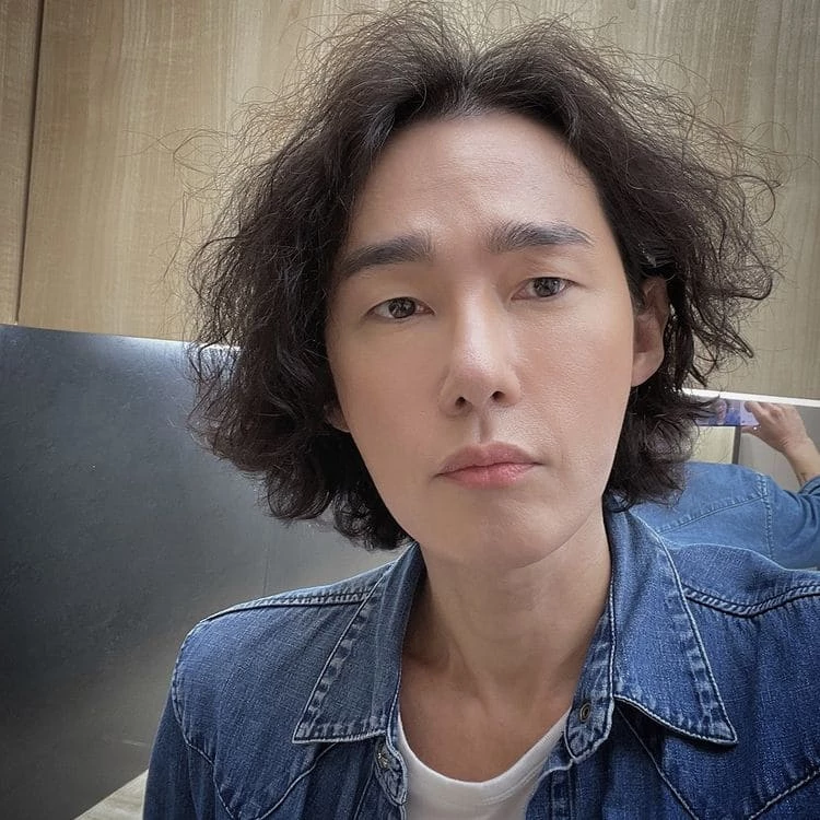 이하 허지웅 인스타그램