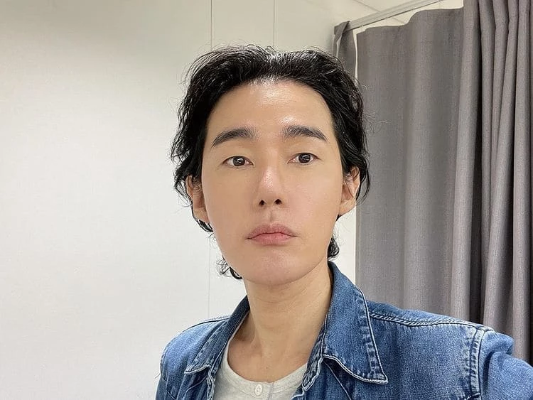 이하 허지웅 인스타그램