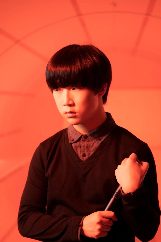 시온 / 이하 뷰티풀노이즈 제공