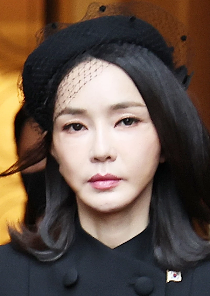 김건희 여사가 영국 여왕 장례식에서 착용한 모자 / 이하 연합뉴스