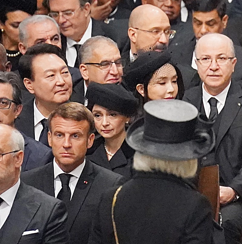 영국 여왕 장례식에 참석한 윤석열 대통령과 김건희 여사 / 이하 PA images-연합뉴스