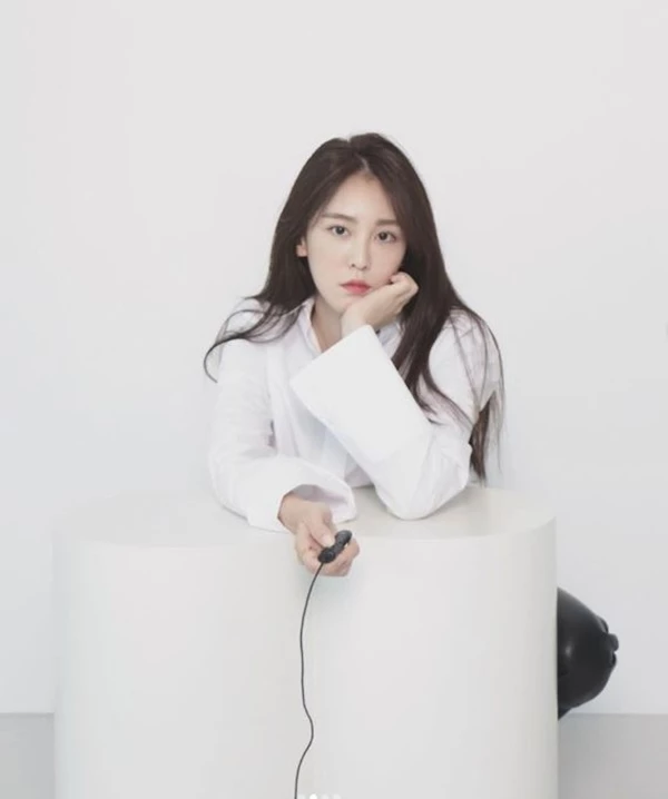 10월의 신부… 오늘(21일) SNS 통해 깜짝 결혼 발표한 여자 가수 (+정체) | 위키트리