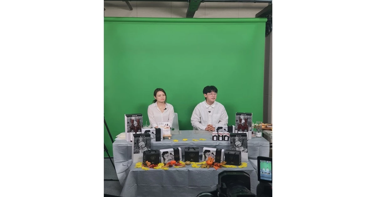 라이브커머스 진행 모습 / 포항시 제공