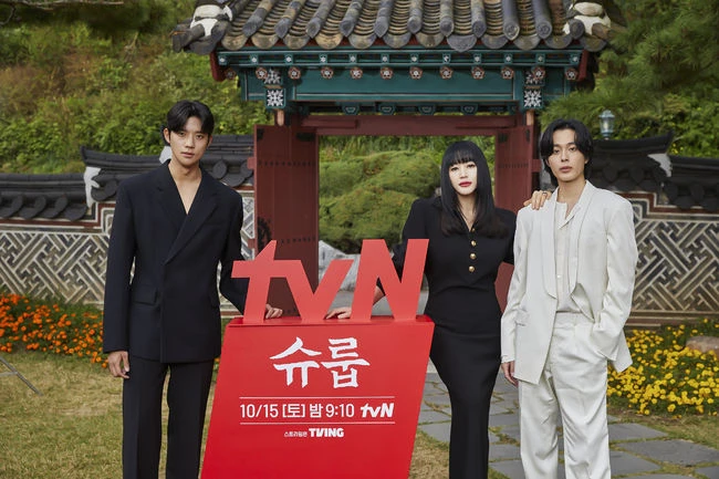 문상민, 김혜수, 유선호