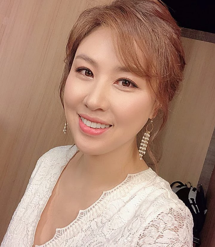 김성경