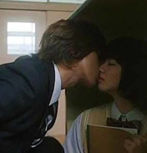 영화 '근거리 연애'의 한 장면.