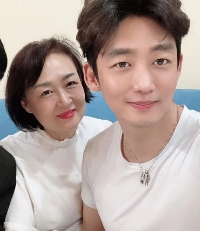 박영혜 감독과 이태성 / 이태성 인스타그램