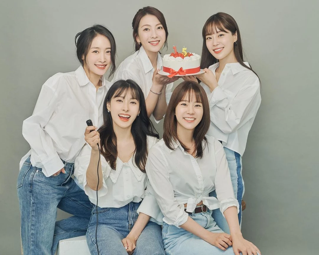카라 완전체 / 이하 강지영 인스타그램