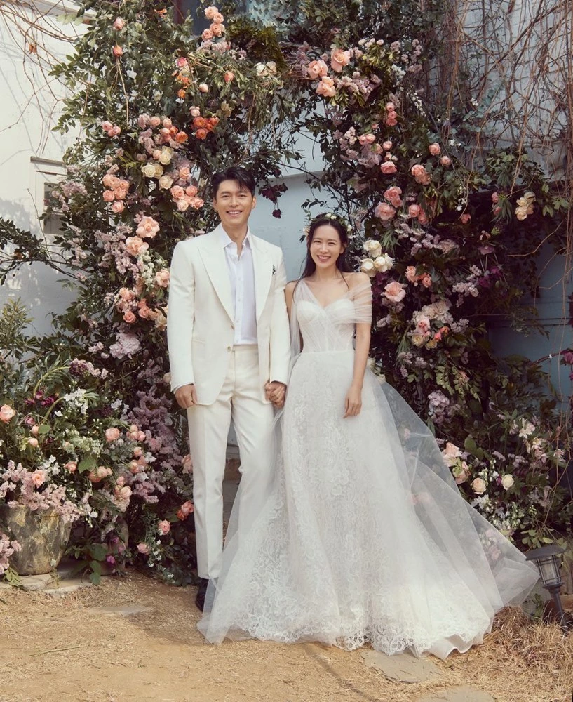 손예진이 직접…” 현빈♥손예진 결혼식 축가 부른 거미, 본인 노래 안 한 '이유' 있었다 | 위키트리