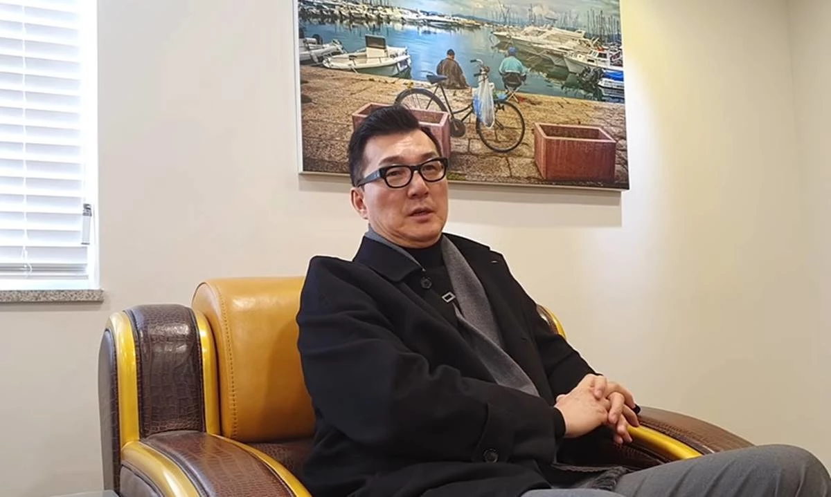 “놀림조차 감사”...60살 국내 연기파 배우, 쌍둥이 득녀했다 | 위키트리