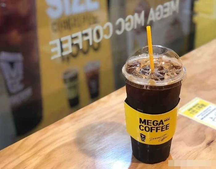 메가커피 공식 SNS에 올라온 커피 사진 / 메가커피 공식 인스타그램