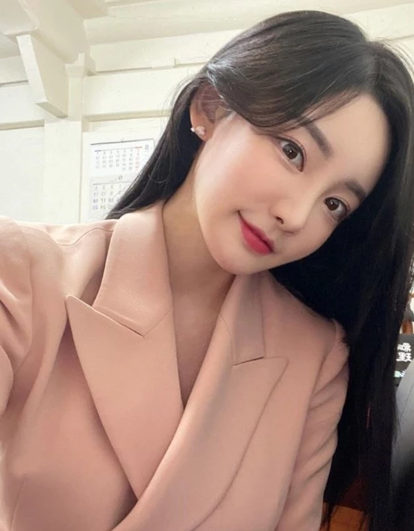 곽민선 아나운서가 SNS에 올린 일상 사진 / 이하 곽민선 인스타그램