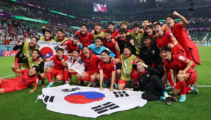 16강 진출을 기뻐하는 월드컵 국가대표 / 연합뉴스