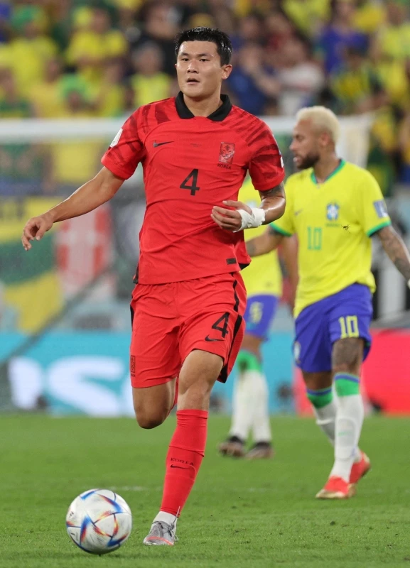 2022 카타르 월드컵에서 활약한 대한민국 축구 국가대표팀 김민재 / 뉴스1