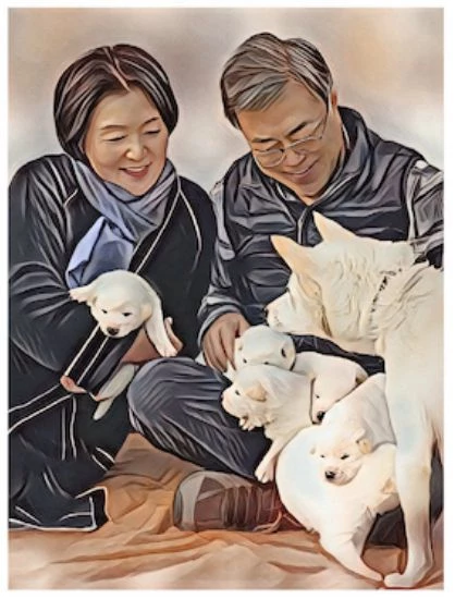 문재인 전 대통령 부부가 북한으로부터 선물 받았다가 최근 국가에 반납한 풍산개를 돌보는 모습이 담긴 달력 삽화. /텀블벅
