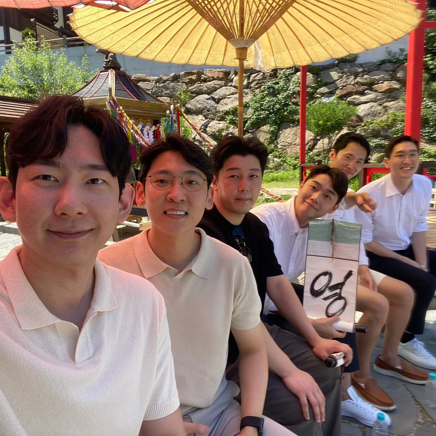 영수가 공개한 '나는 솔로' 11기 남자 출연자 단체 사진