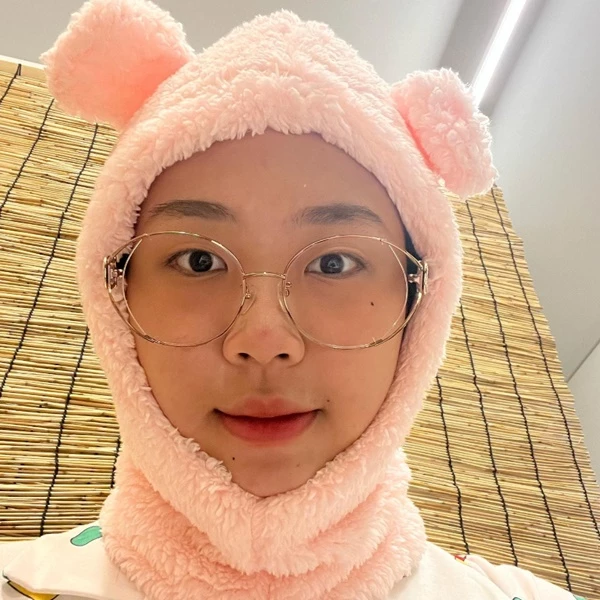 이하 이영지 SNS에 올라온 사진
