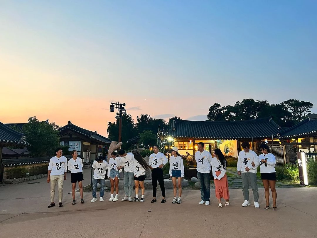 이하 ENA '나는 솔로' 어워즈 최고의 기수가 된 10기 멤버들 / '나는 솔로' 공식 인스타그램