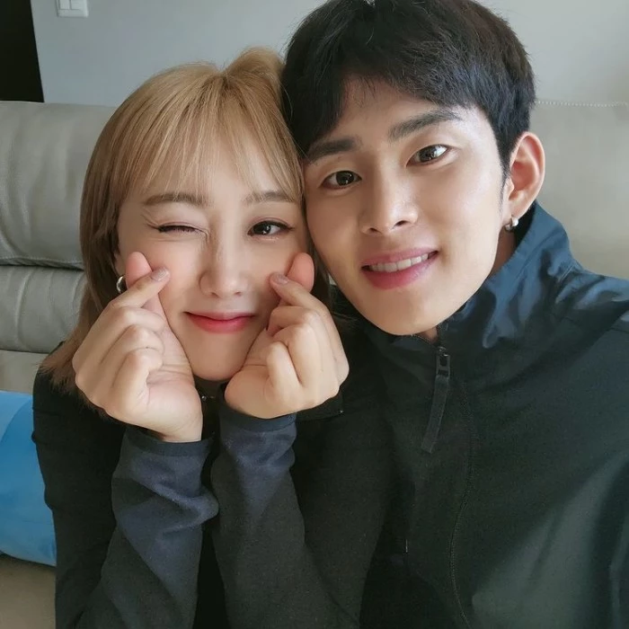 임라라-손민수 커플 / 엔조이커플 공식 인스타그램