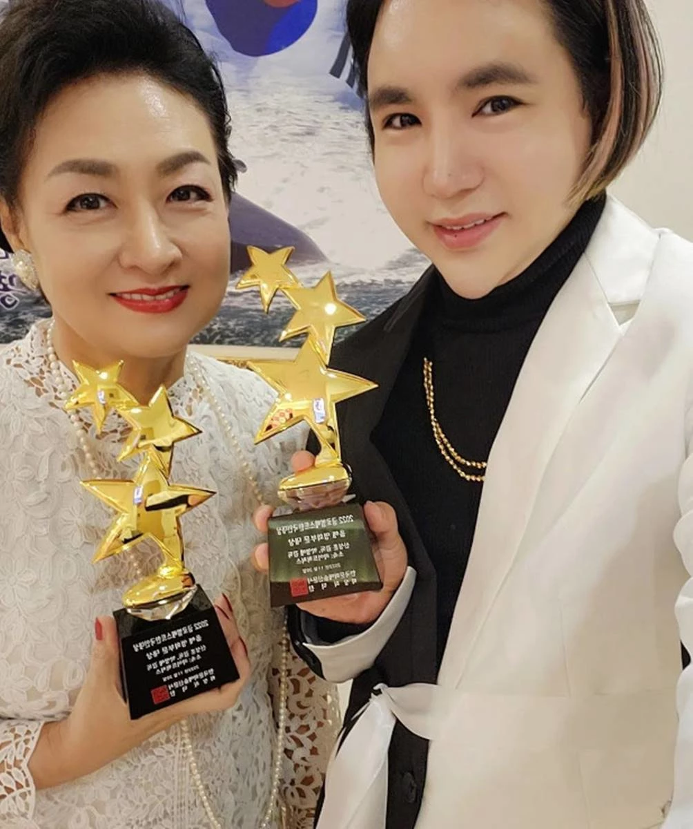 박영혜 감독과 신성훈 감독