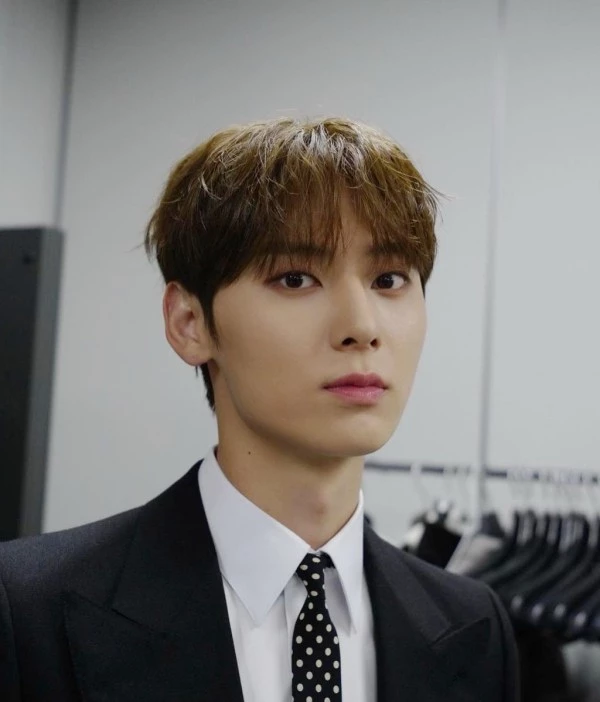황민현 자료 사진 / 황민현 인스타그램
