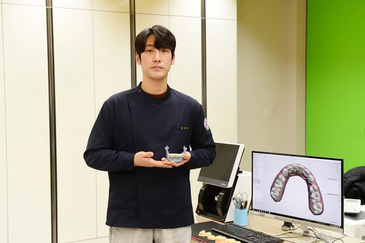 제50회 치과기공사 국가고시 전국 수석을 차지한 대구보건대 김창식 씨 / 대구보건대