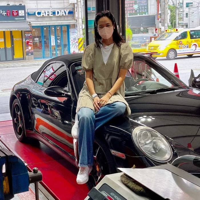 포르쉐 사랑에 각별한 강주은