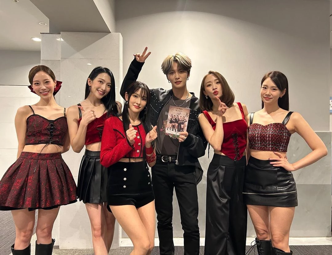 일본 음악 방송에서 만난 김재중과 카라