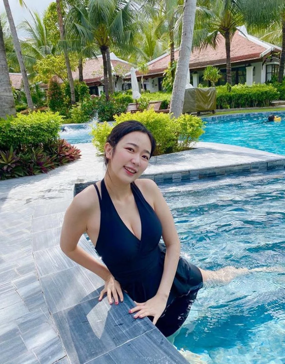 휴가 즐기는 옥순