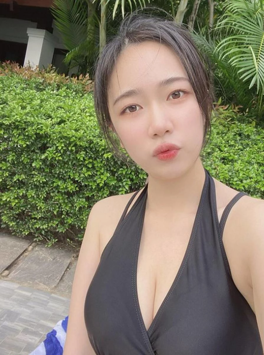글래머러스 자태 뽐낸 옥순
