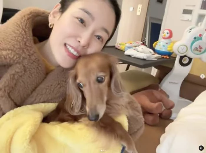 서현진과 그의 반려견 시더 / 이하 전혜빈 인스타그램