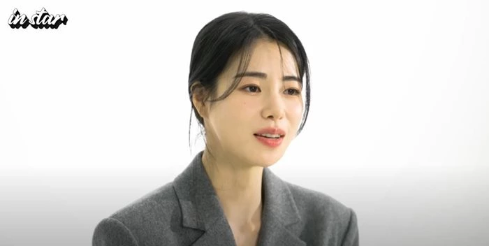 배우 임지연이 매거진 에스콰이어 코리아와 인터뷰를 하고 있다. / 유튜브 '에스콰이어 코리아'