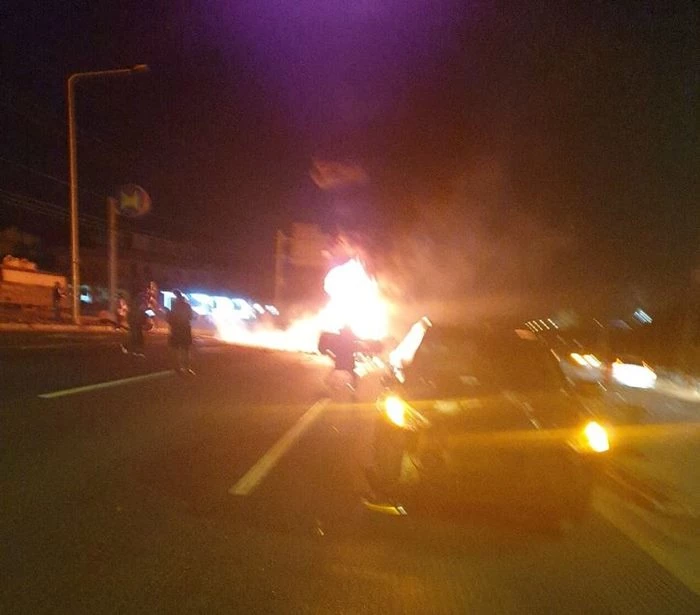 글쓴이가 사고 당시 모습을 찍어 온라인 커뮤니티에 공개했다. / 온라인 커뮤니티 '에펨코리아'