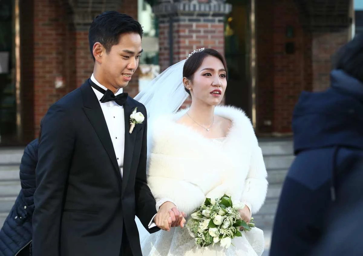 결혼식장 향하는 리디아 고 정준 씨 부부