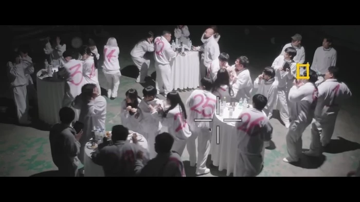 갑작스러운 폭발음에 깜짝 놀란 출연자들