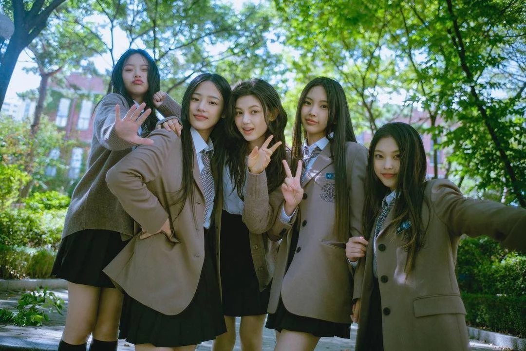 디토 콘셉트 포토 / 이하 뉴진스 인스타그램